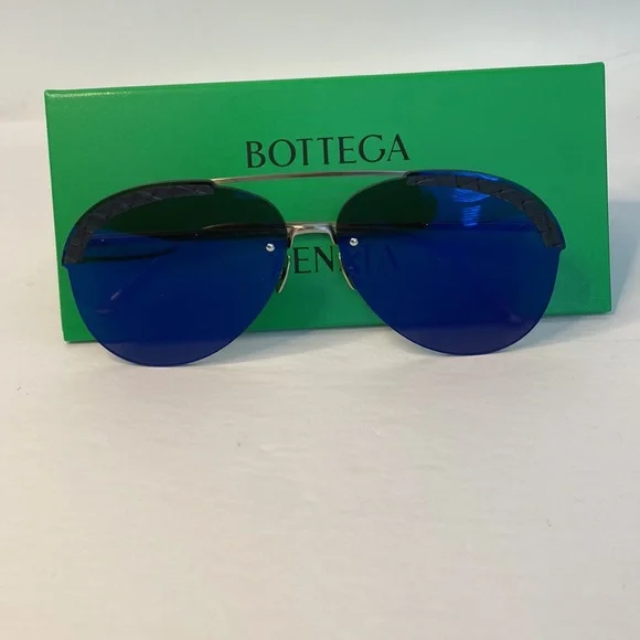 New Authentic Bottega Veneta BV0242S 003 Sunglasses – Blue Pilot Aviator New Authentic Bottega Veneta BV0242S 003 Sunglasses – Blue  main image 4